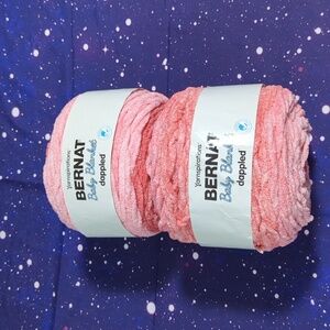 2 Brand New Skeins Bernat Baby Blanket Dappled Yarn PEACHY KEEN